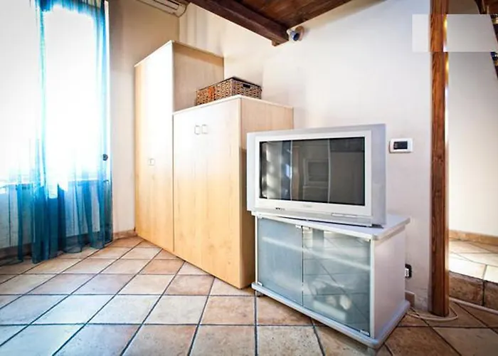 Apartment Laura's Brother - Close To St. John's Basilica